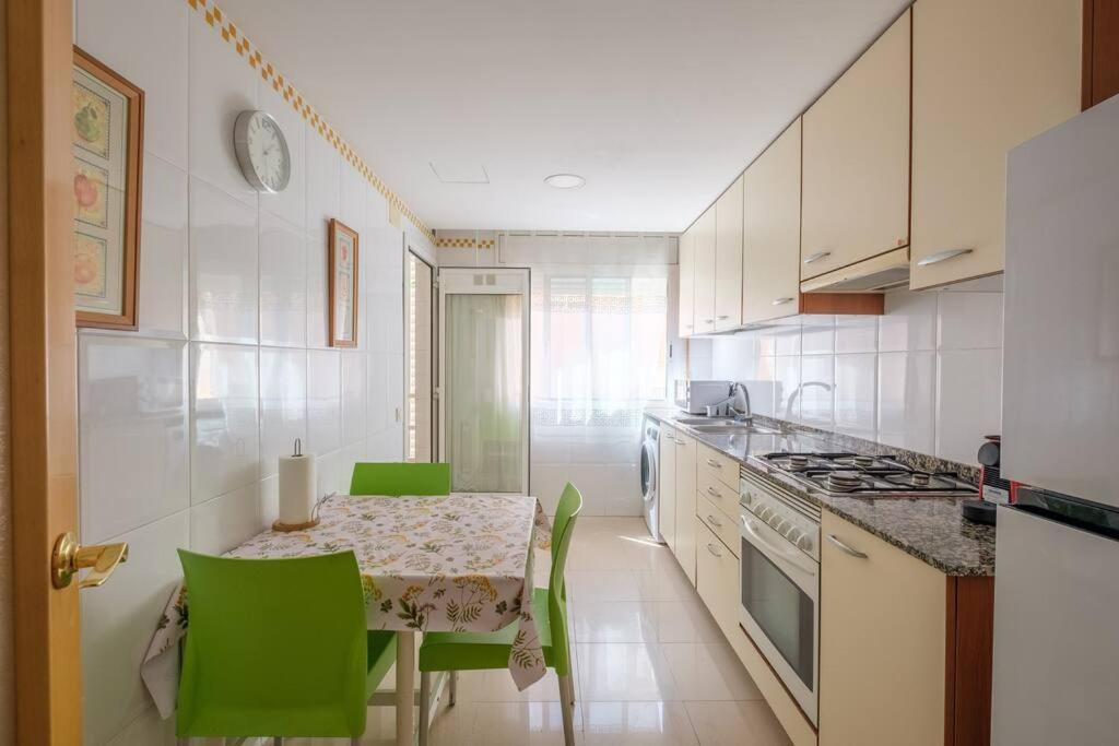 Apartamento En Complejo Residencial, Con Piscina. Salou Exterior photo